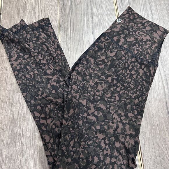 Lululemon Wunder Under High Rise 25” - Picture 1 of 3